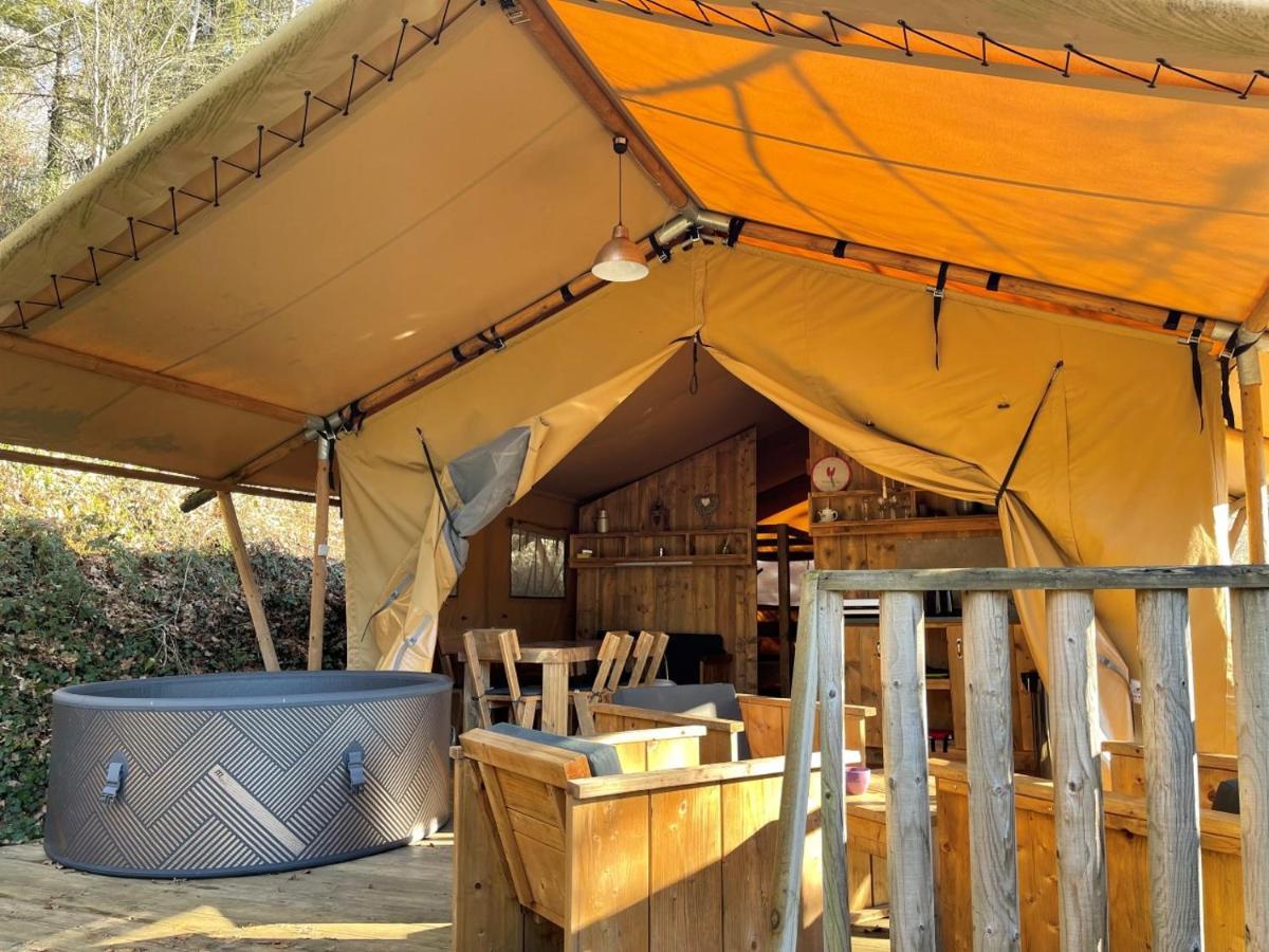 Camping Moulin De Chaules Saint-Constant Exteriér fotografie