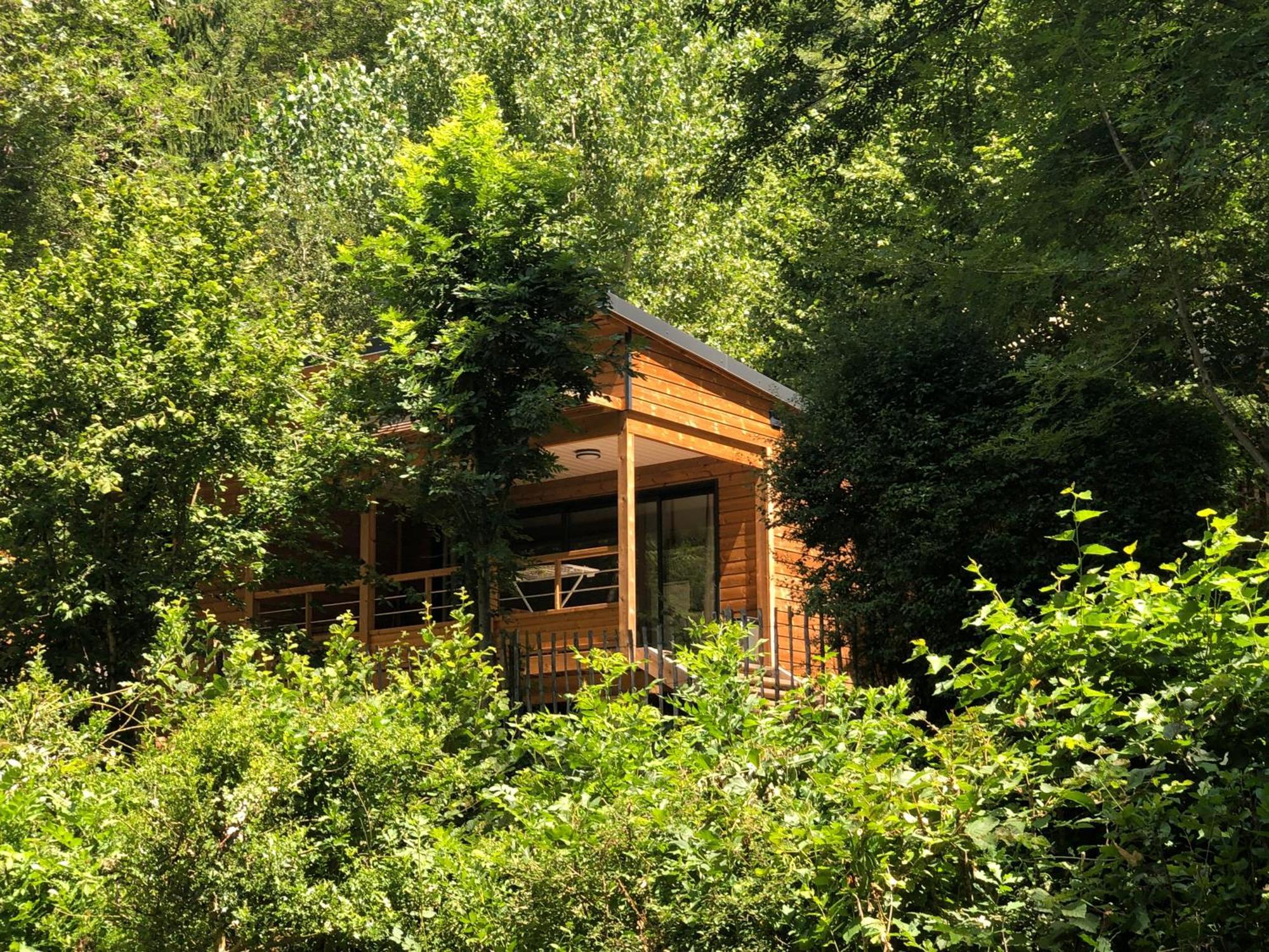 Camping Moulin De Chaules Saint-Constant Exteriér fotografie