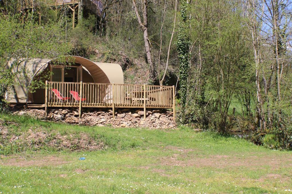 Camping Moulin De Chaules Saint-Constant Exteriér fotografie