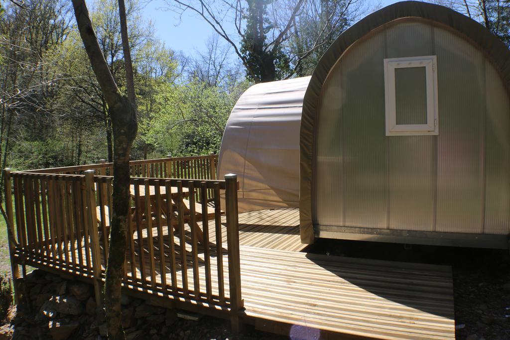 Camping Moulin De Chaules Saint-Constant Exteriér fotografie