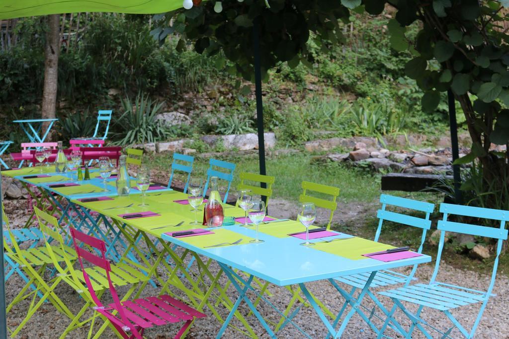 Camping Moulin De Chaules Saint-Constant Exteriér fotografie
