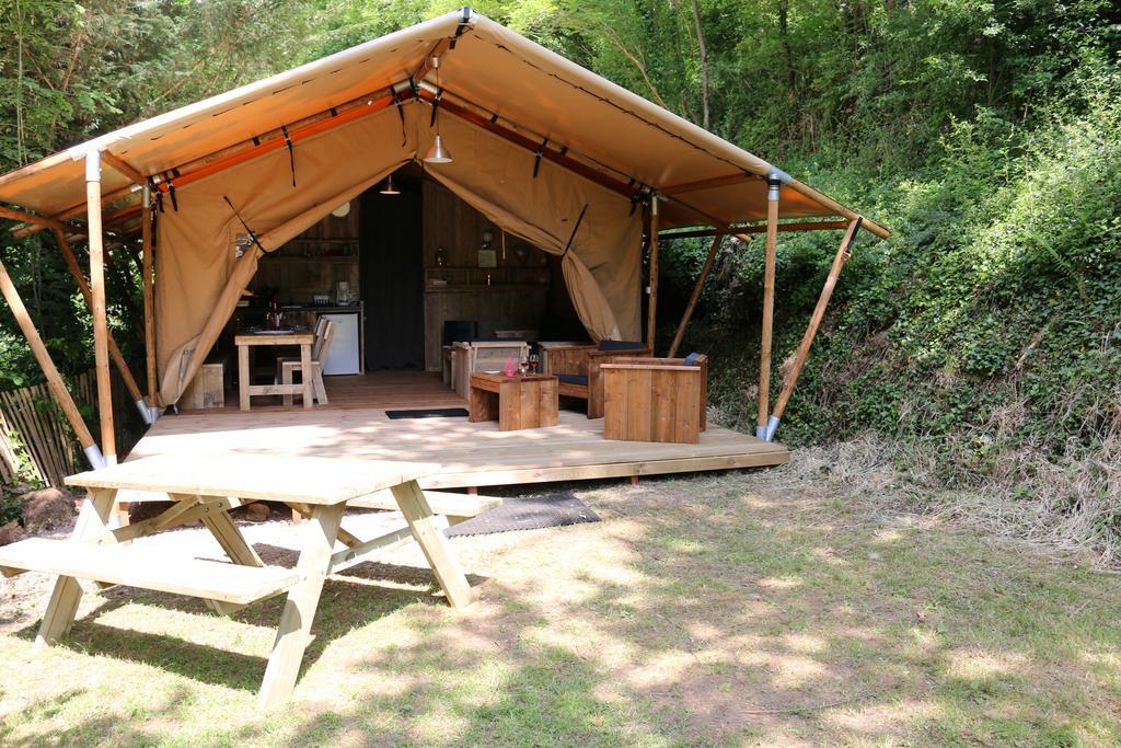 Camping Moulin De Chaules Saint-Constant Exteriér fotografie